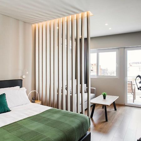Wyz Attiki Aparthotel Ateny Zewnętrze zdjęcie